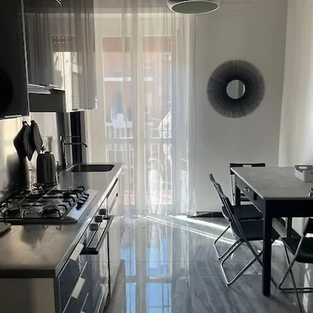 Apartment Two Bedroom With Private Parking