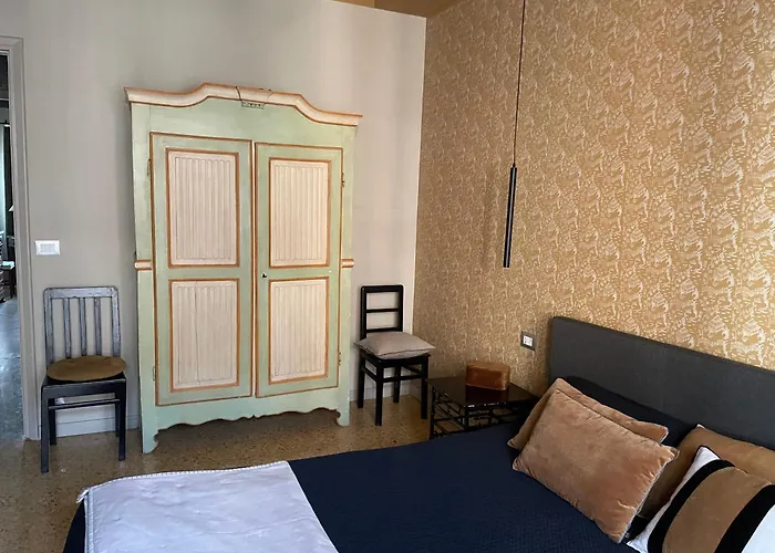 Two Bedroom With Private Parking Apartman *