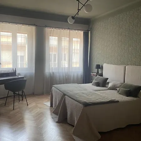 Daire Two Bedroom With Private Parking Torino