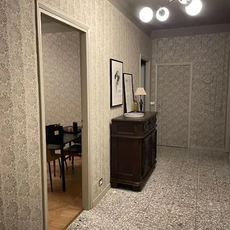 Two Bedroom With Private Parking * Turin