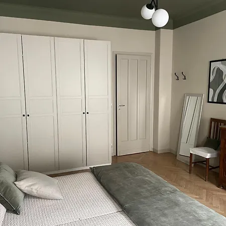 Two Bedroom With Private Parking Apartmán